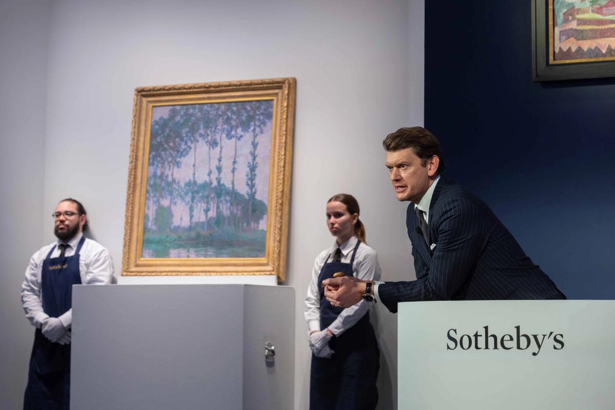 Sotheby's auctioneer Michael Macaulay during the Modern Evening Auction, November 2023

Courtesy of Sotheby's